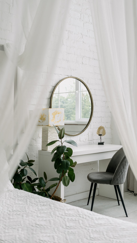 Bedroom Interior, Closeup at White Room screenshot