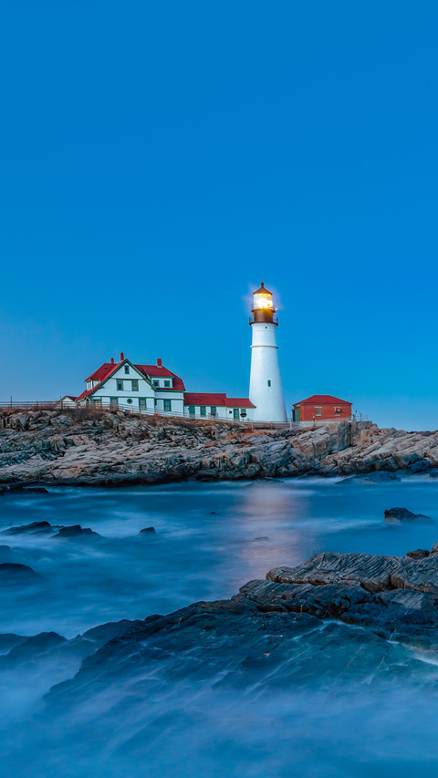 Portland Head Lighthouse in blue screenshot