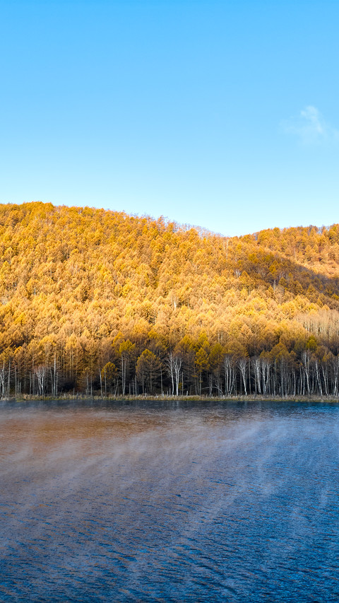 The morning mist over wusu langzi lake screenshot