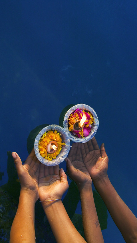 India-Flower Candles screenshot