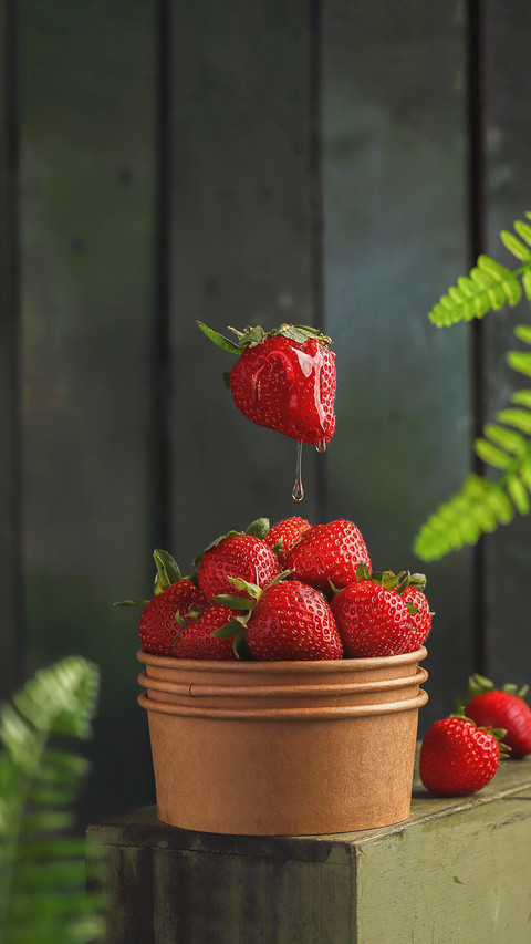 The truth about strawberries being the dirtiest fruit screenshot