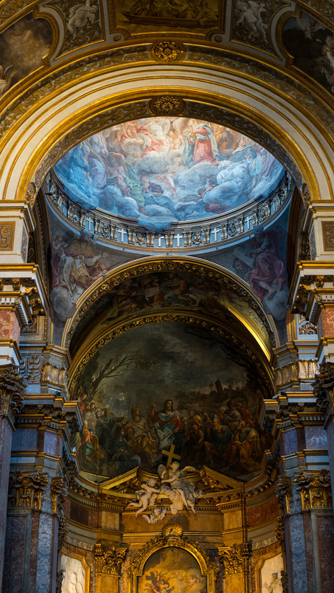 Magnificent church screenshot