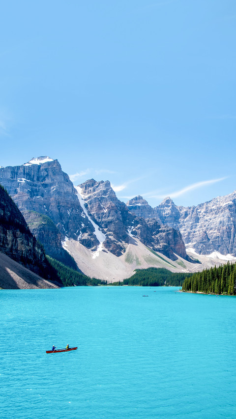Amazing Moraine Lake screenshot