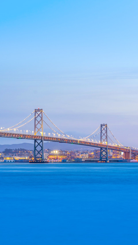 A beautiful sunset over Bay Bridge and San Francisco Bay screenshot