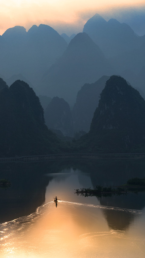 你是那人间的四月天 screenshot