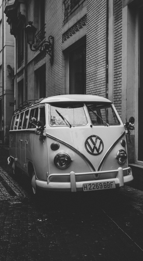 Cars Black or White screenshot