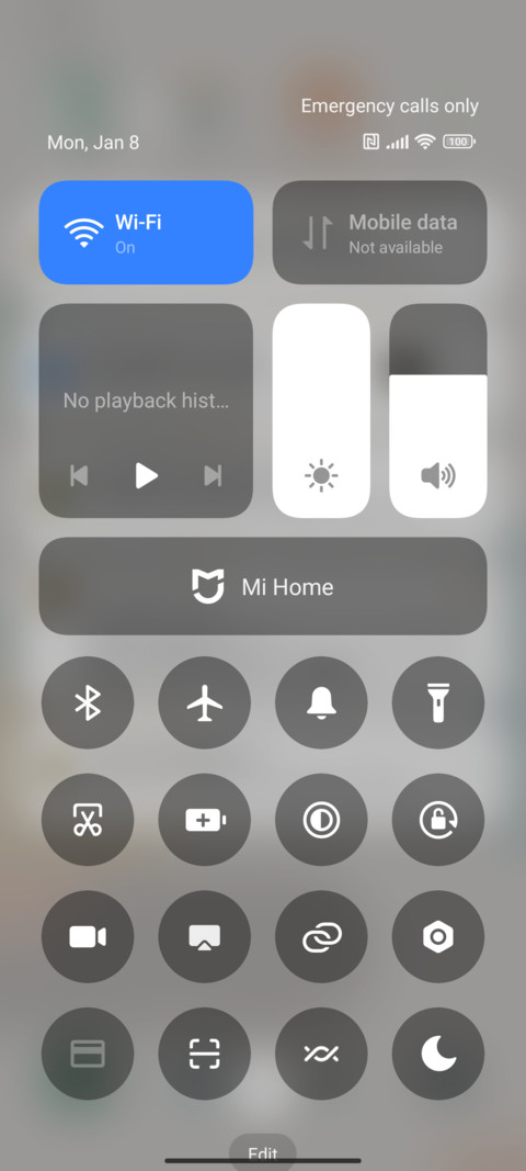 Geometric dot screenshot
