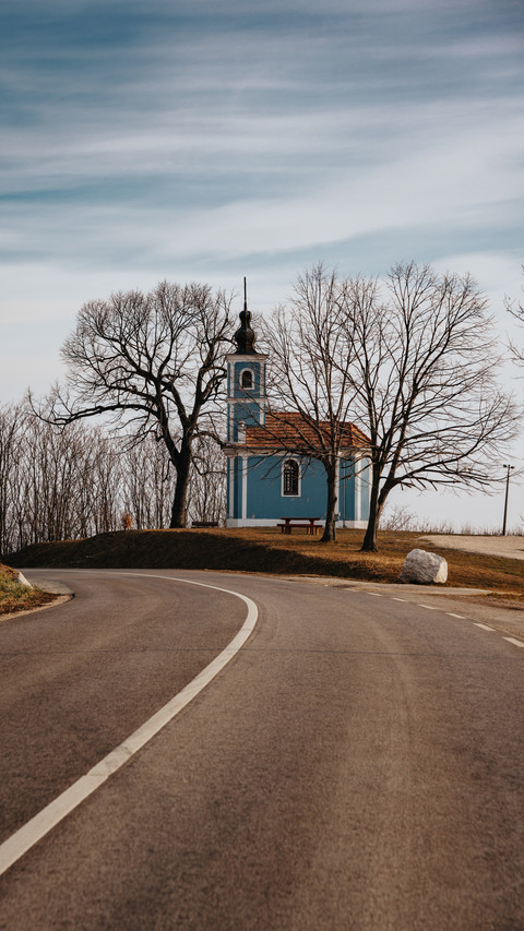 Tranquil Church by the Road, Embracing Nature's Calm screenshot