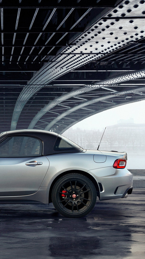 Abarth 124 screenshot