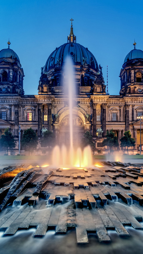 Taking You to Understand Berlin Germany 2 screenshot