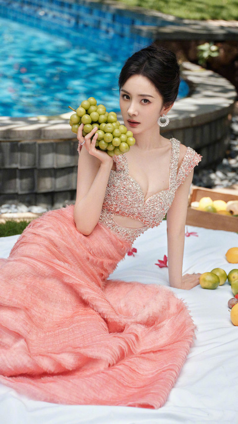 杨幂绝美造型 screenshot