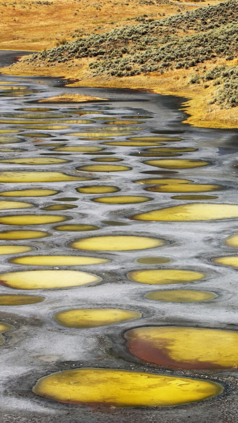 Spotted lake screenshot