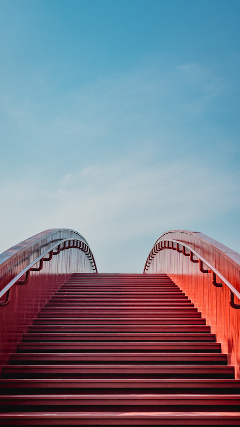Beautiful red wooden bridge in Phra Nakhon Si Ayutthaya screenshot