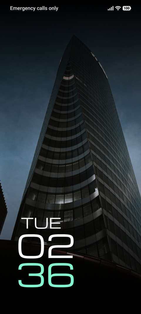 Monochrome Facade screenshot