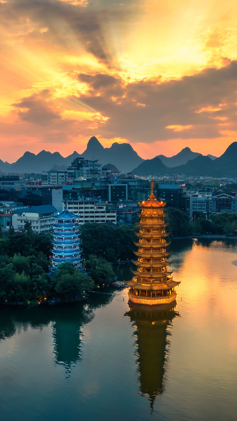 Guilin sun moon twin towers screenshot