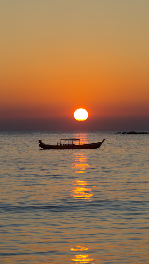 Sunset fishing screenshot