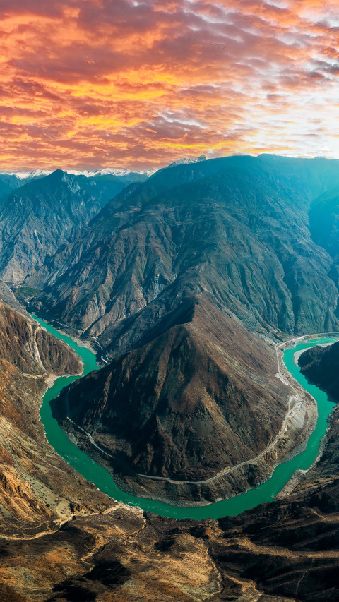 The jinsha river in diqing yunnan screenshot