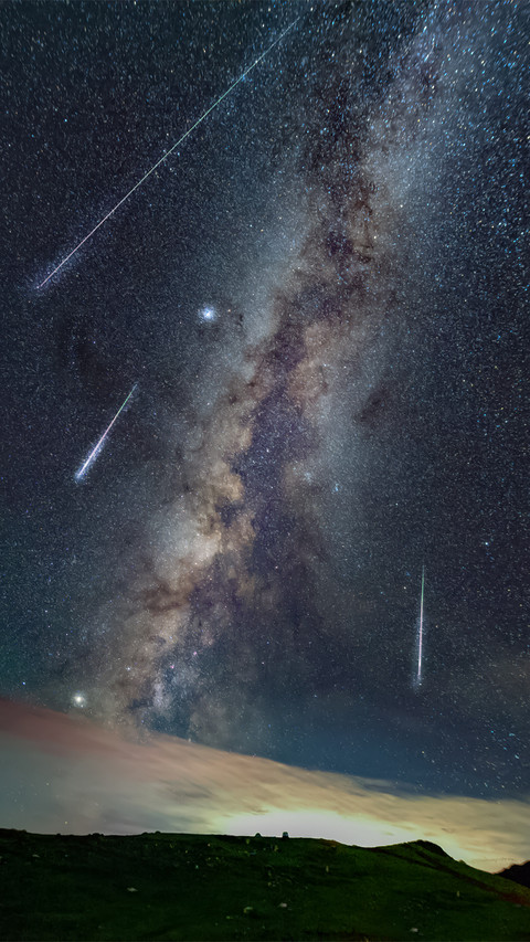 Perseid meteor shower screenshot