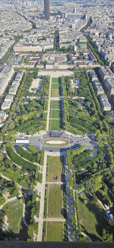 Paris Garden.jpg screenshot
