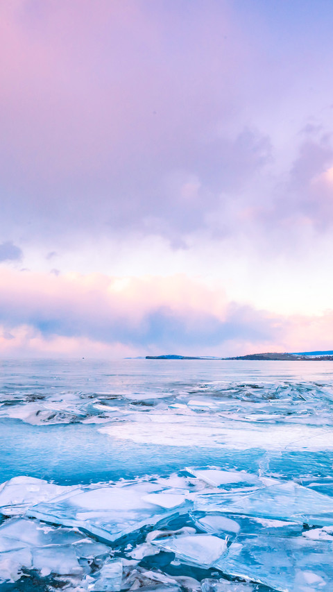 The ice surface of Lake Baikal in Russia screenshot