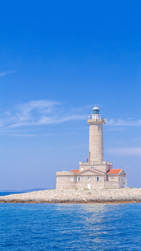 Deep-sea lighthouse screenshot