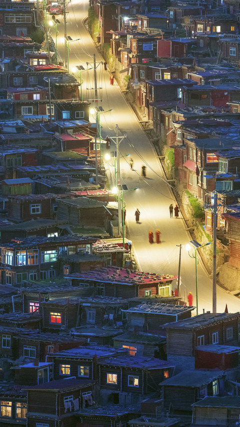 Street in Night screenshot