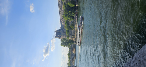 sailing on the Seine River.jpg screenshot