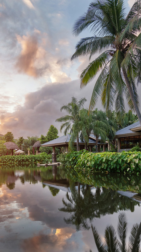 International-village screenshot