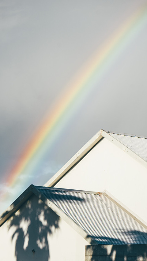 Rainbow reflects on the roof screenshot