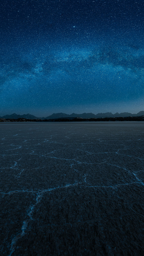 Lakeside Starry Blue Sky screenshot