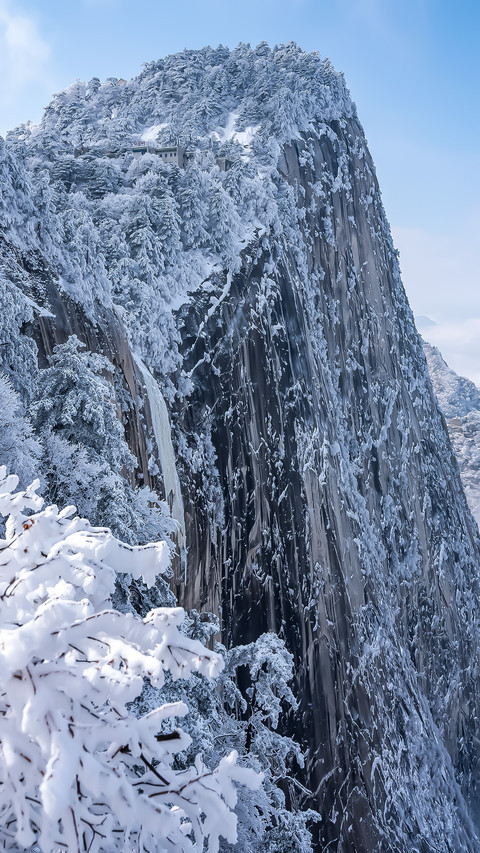 The most perilous mountain in the world 2 screenshot
