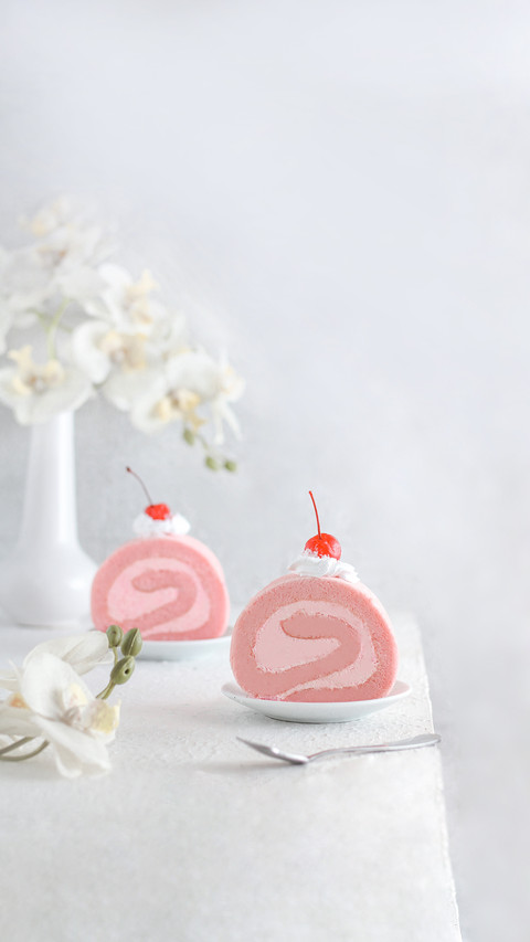 Roll Cake Stuffed in the Gap screenshot