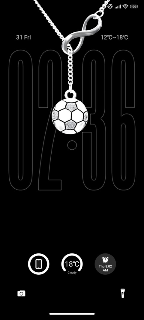 Soccer Necklace screenshot