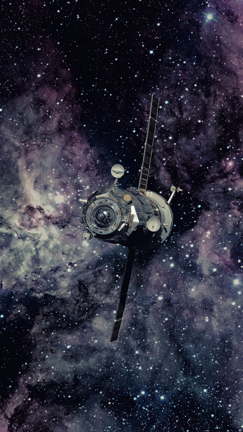 Spacecraft Progress Orbiting the Earth screenshot