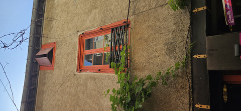 Window facing the street.jpg screenshot