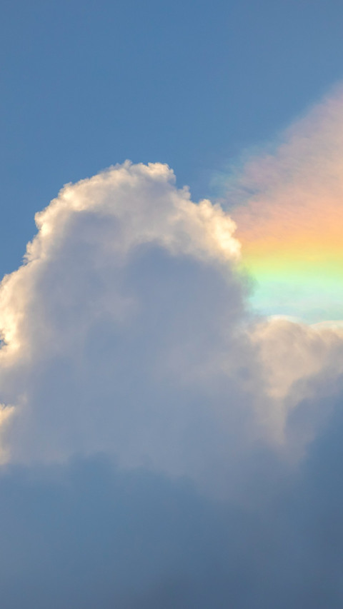 Rainbow clouds screenshot