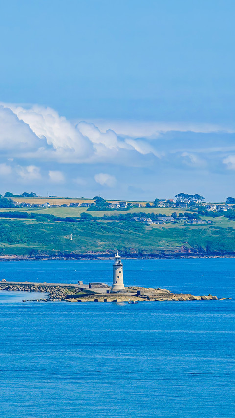 View of Plymouth Breakwater Lighthouse Devon England screenshot