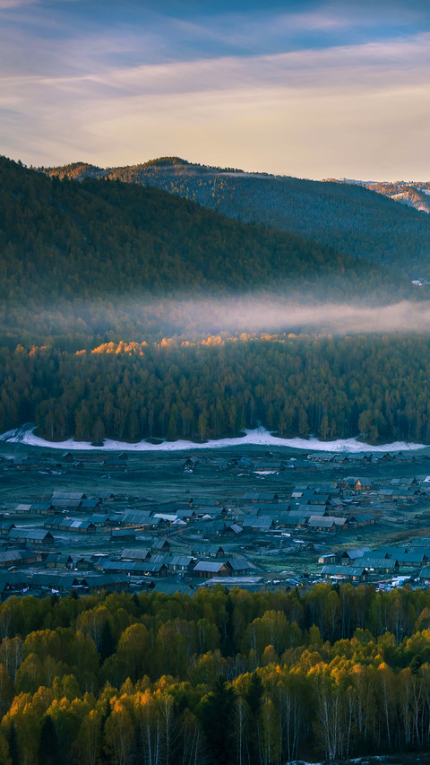 Beautiful Autumn Morning in Xinjiang, China screenshot