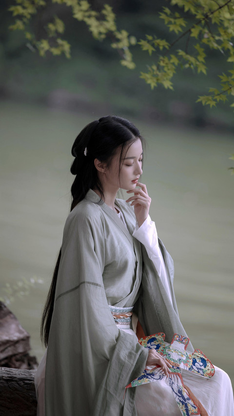 王楚然汉服大片 screenshot